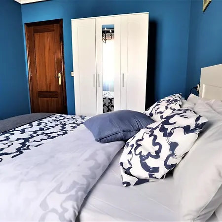 Piso Amplio Y Luminoso, La Pomar Apartment