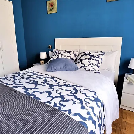 Apartamento Piso Amplio Y Luminoso, La Pomar