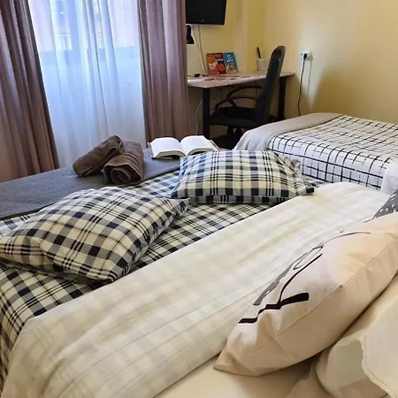 Piso Amplio Y Luminoso, La Pomar *